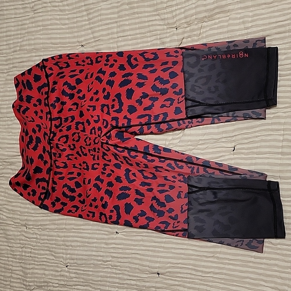 Noireblanc workout leggings